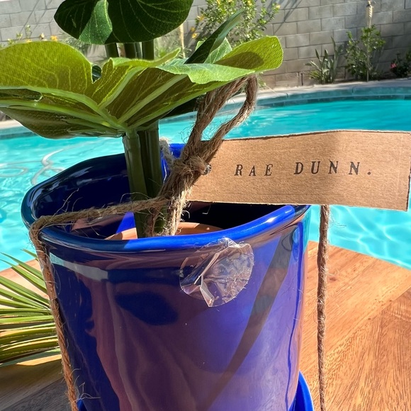 ❌SOLD❌ Rae Dunn | NWT GOD BLESS AMERICA Plant Pot & Tray, Royal Blue & White - Picture 8 of 11